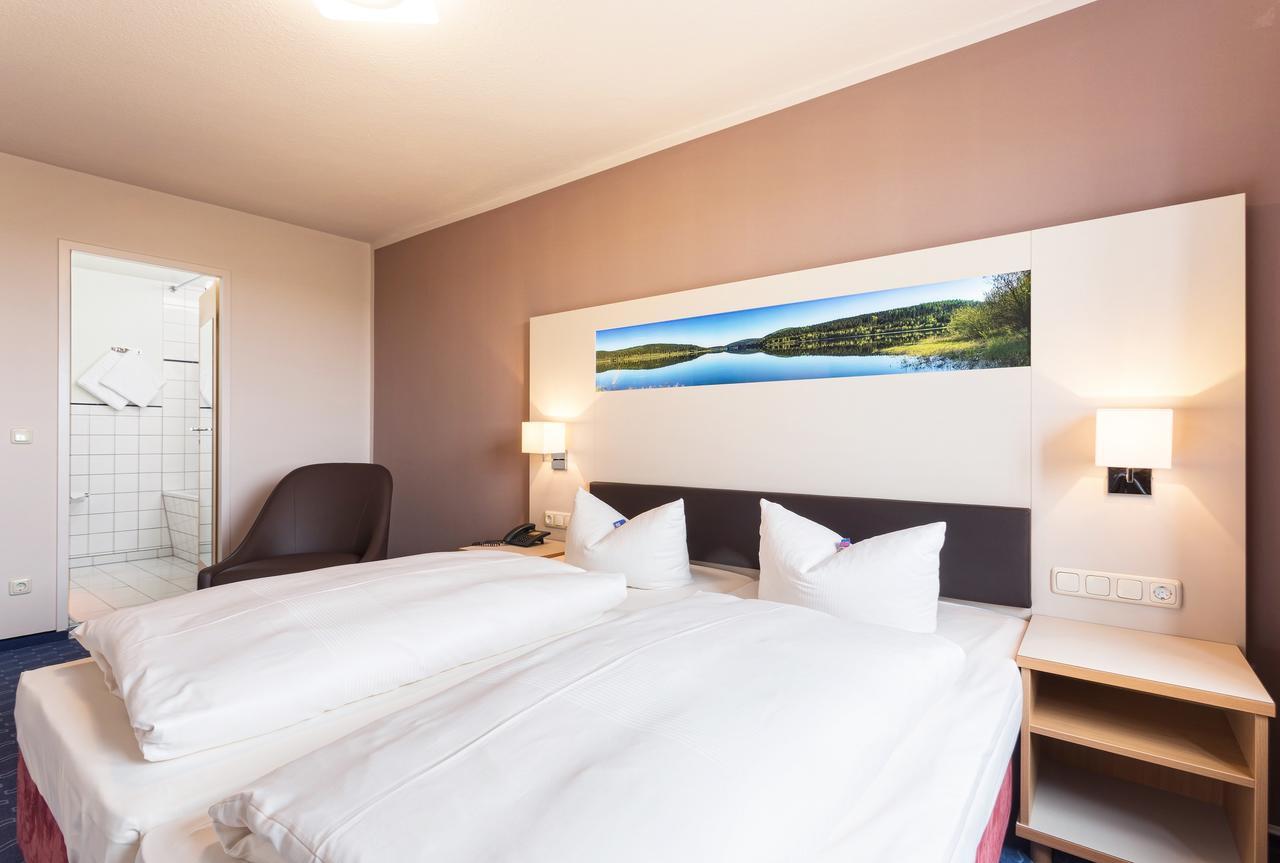 Hotel Am Buehl Айбенщок Екстериор снимка