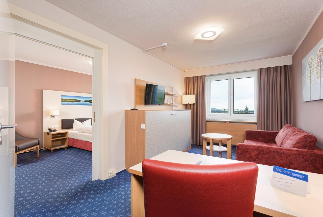 Hotel Am Buehl Айбенщок Екстериор снимка