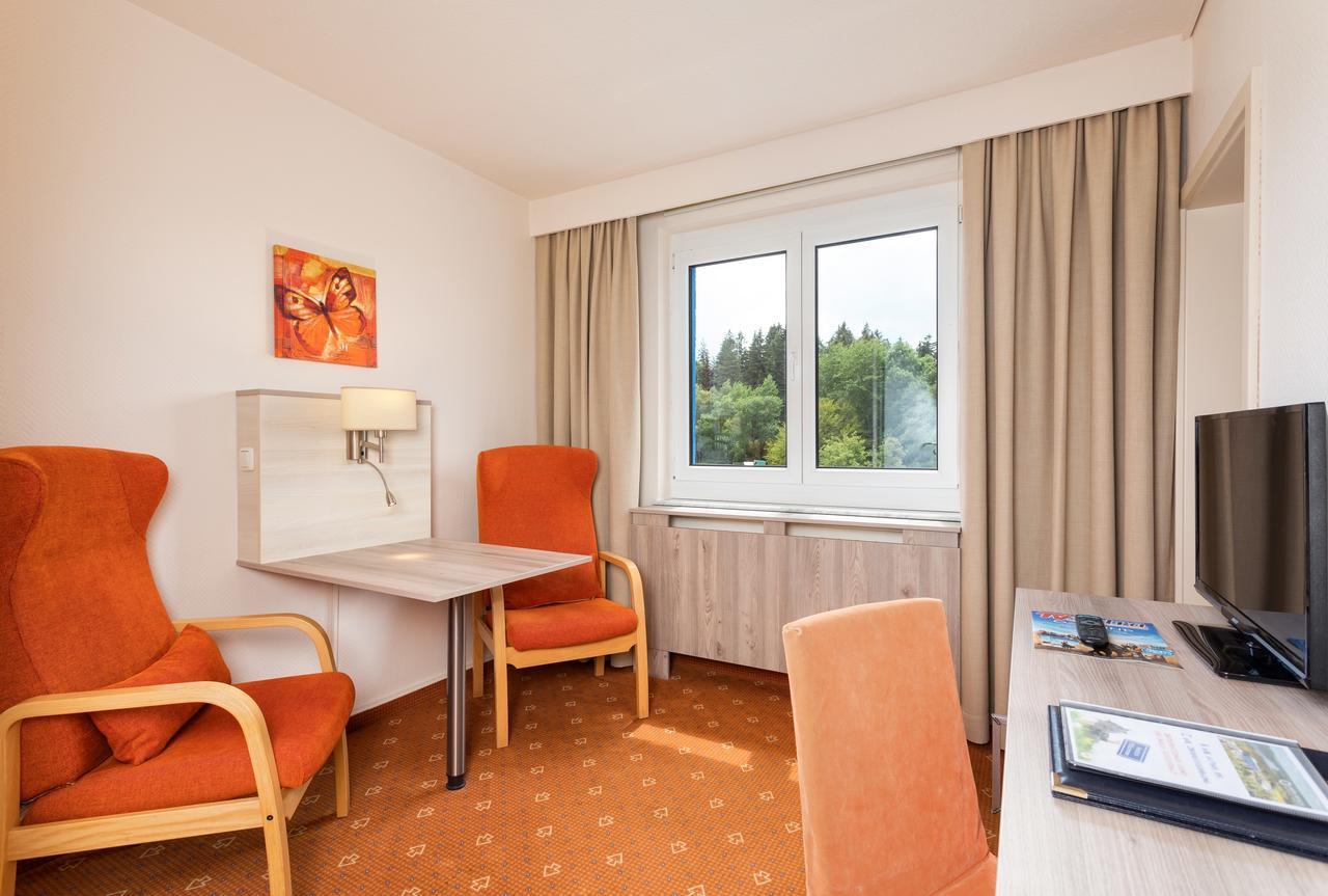Hotel Am Buehl Айбенщок Екстериор снимка