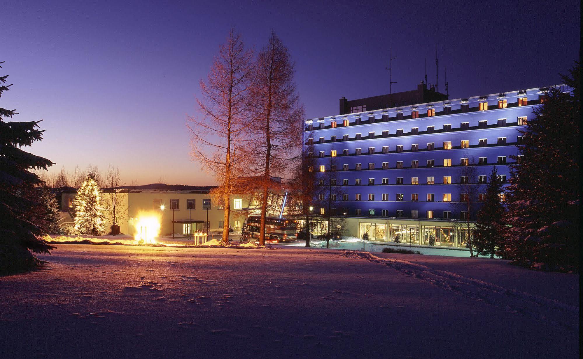 Hotel Am Buehl Айбенщок Екстериор снимка