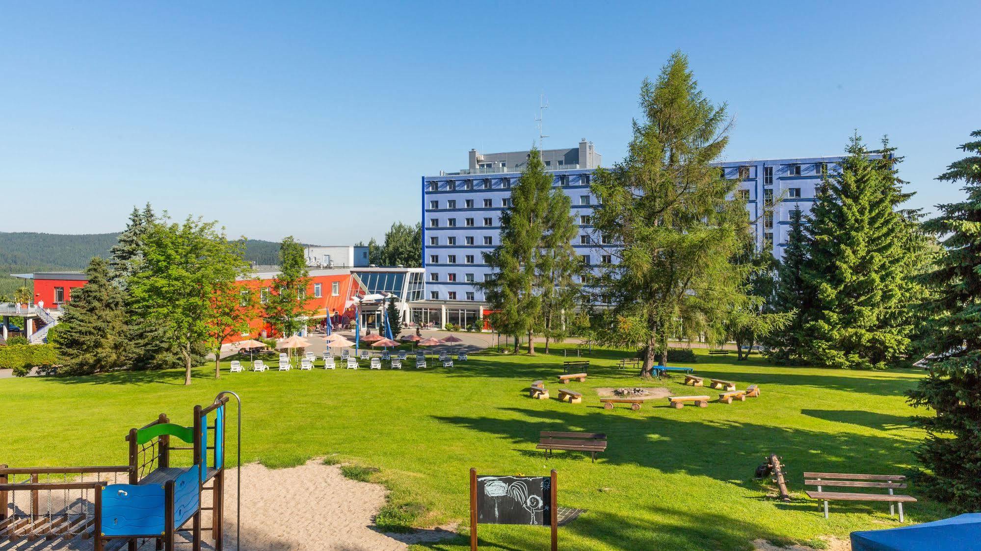 Hotel Am Buehl Айбенщок Екстериор снимка