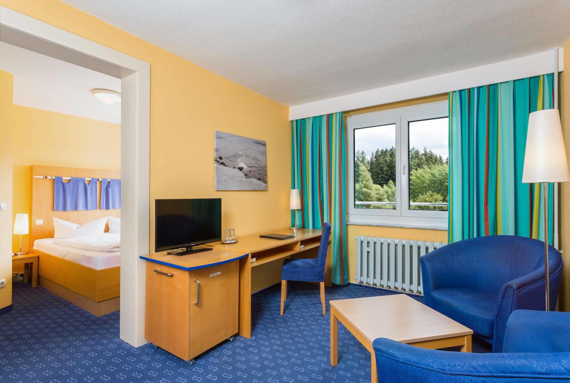 Hotel Am Buehl Айбенщок Екстериор снимка