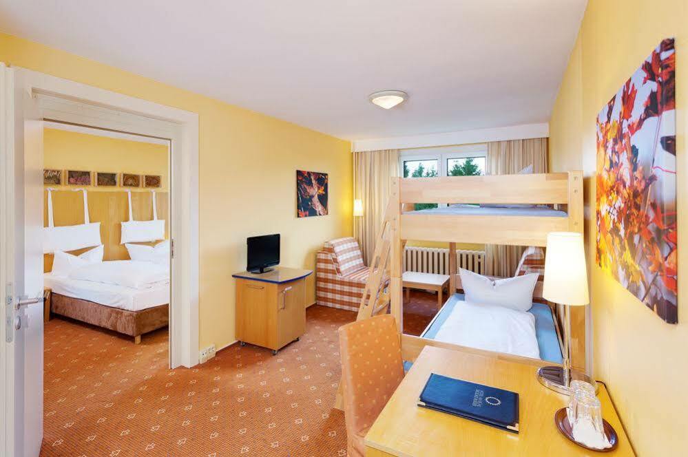 Hotel Am Buehl Айбенщок Екстериор снимка